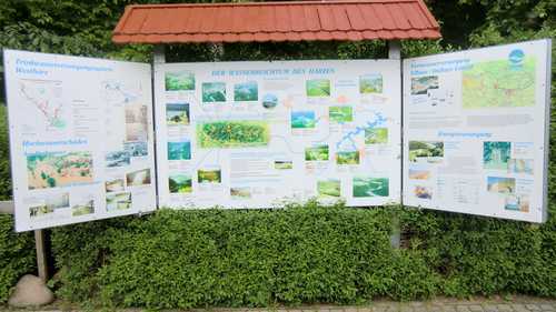 Informationstafel über den Wasserreichtum des Harzes (Bild: P. Schories)