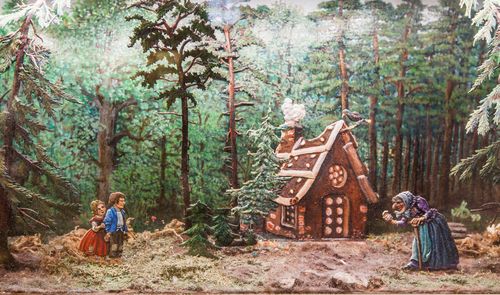 Märchen Diorama (Schaubild mit Zinnfiguren) - Hänsel und Gretel<br>(Bild: Zinnfiguren Museum Goslar)