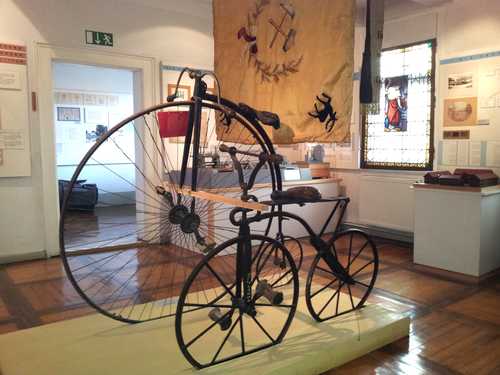 Beispiele für die ersten Fahrräder in der Geschichte.<br>(Bild: Hütten- und Technikmuseum Ilsenburg)