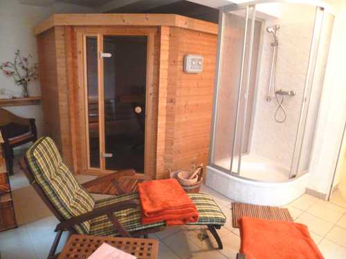 Wellness im Haus - nutzen Sie gern kostenfrei die Sauna im Kellerbereich.<br>(Bild: A. Zahn)