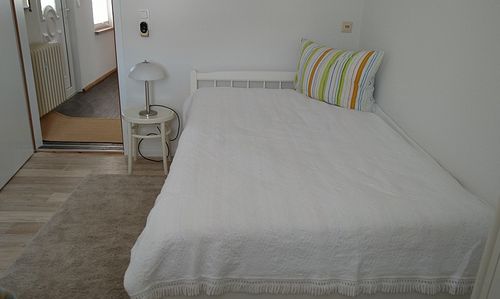 Ein weiteres Schlafzimmer bietet ein gemütliches Einzelbett.<br>(Bild: Fam. Fiege)