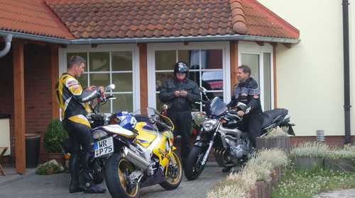 Auch Motorradgruppen sind in der Pension Königshof gern gesehen.<br>(Bild: Fam. Mahnke)