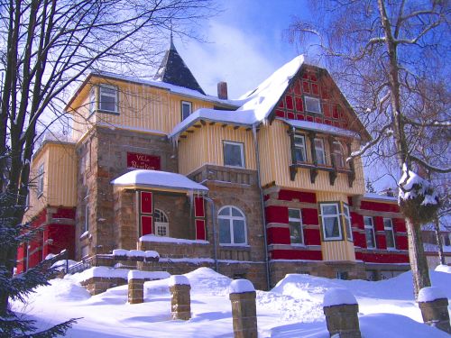 Die Ferienanlage Villa am Brocken im Winter<br>(Bild: Fam. Scholand)