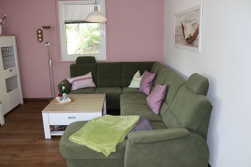 Gemütliche Sitzecke im Wohnzimmer zum Entspannen, Spielen...<br>(Bild: Fam. Pape)