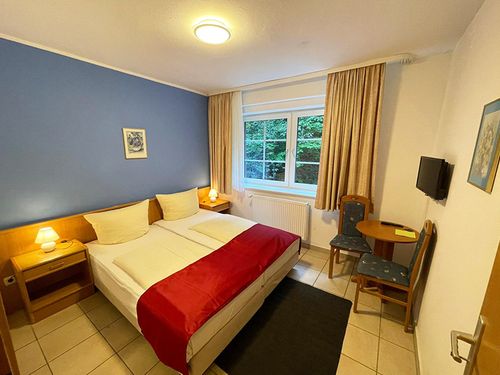 Helle und freundliche Zimmer erwarten unsere Gäste im einmaligen Ilsetal.<br>(Bild: Waldhotel Harz)