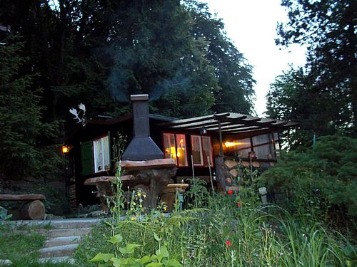 Abendstimmung an der Waldhütte Osterteich (Bild: Familie Goschke)