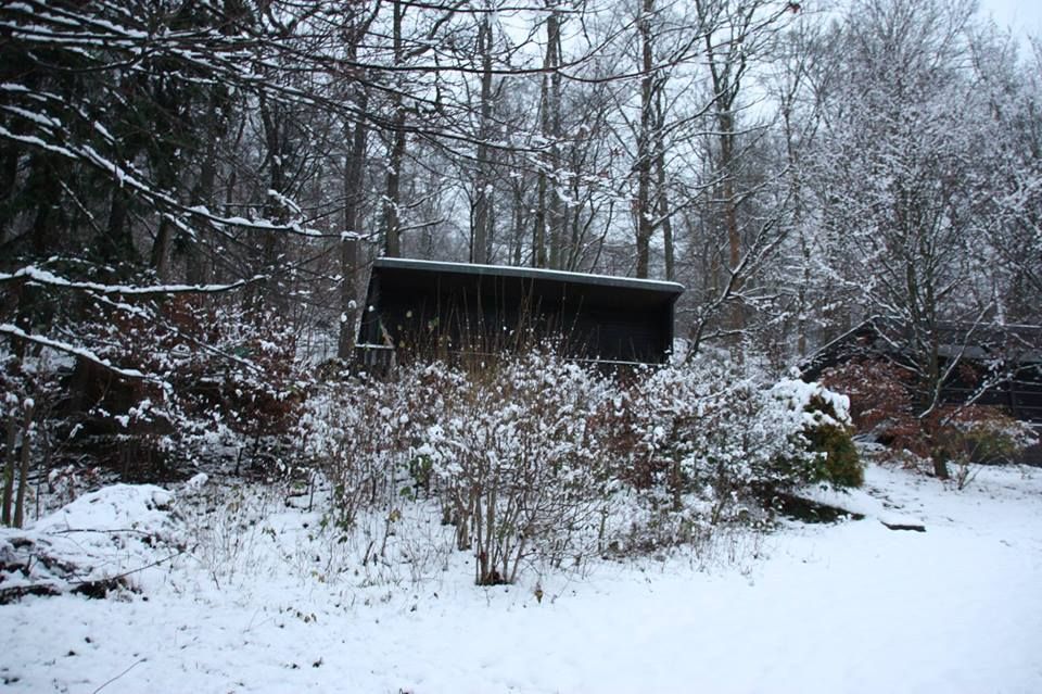 Gerade auch im Winter ist das Waldhaus HarZauber ein idyllischer, romantischer Rückzugsort. (Bild: Fam. Spillner)