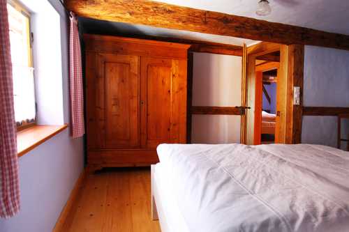 Zwei gegenüberliegende Schlafzimmer - ideal für Familien mit Kind.<br>(Bild: M. Kümmel)