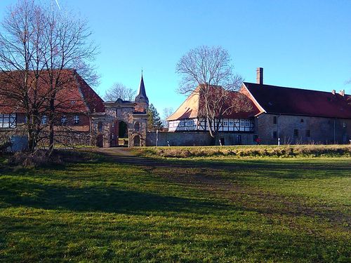 Die Umgebung von Vienenburg: Blick zum Klostergut Wöltingerode<br>(Bild: Werbeagentur Uwe Loof)
